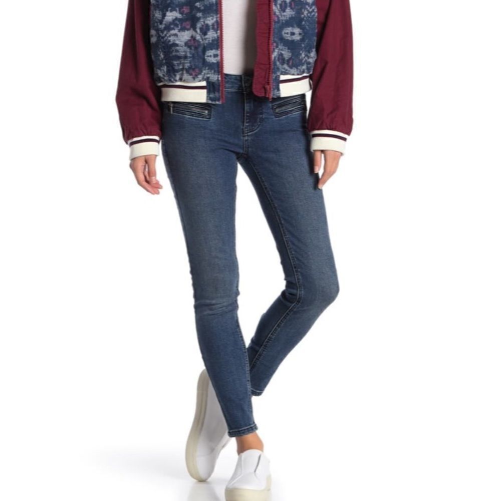 Free People Blue Jet Low Rise Skinny Jeans Size 30